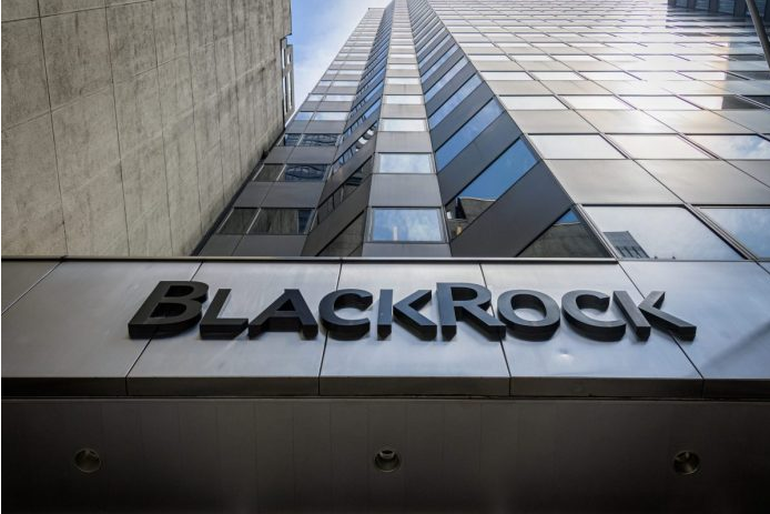 贝莱德首席执行官拉里·芬克表示,贝莱德将大力推进资产代币化